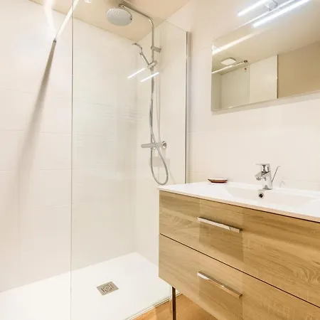 Luxueux Design 4 Ch Climatise Rijsel